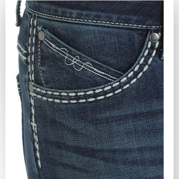 Wrangler Women's Shiloh Ultimate Riding Jeans - 10WRS40TA size 32 - Picture 4 of 16